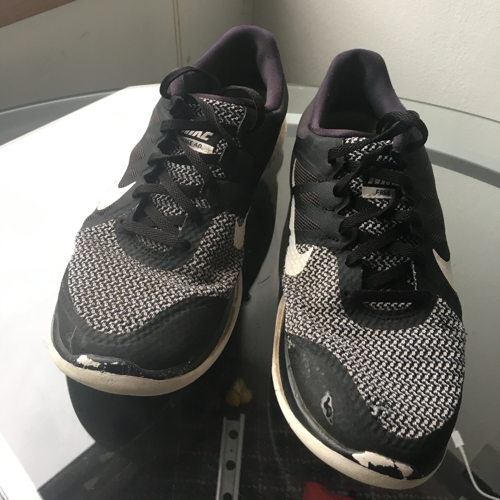 Nike Free Run Houndstooth B&W Tennis Shoes